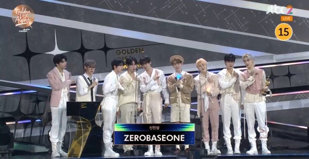 ZEROBASEONE ROOKIE OF THE YEAR